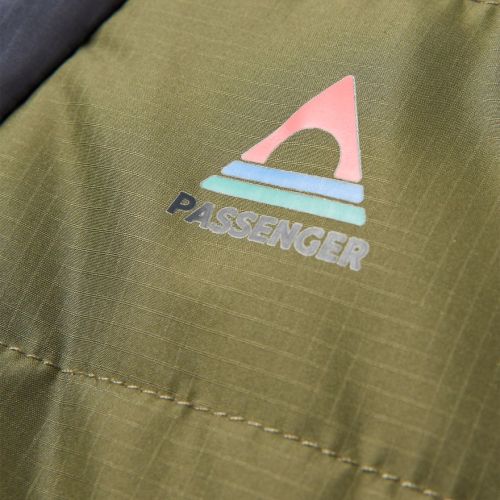 Passenger_Oceanic_Insulated_Jacket_Black_Khaki_logo.jpg